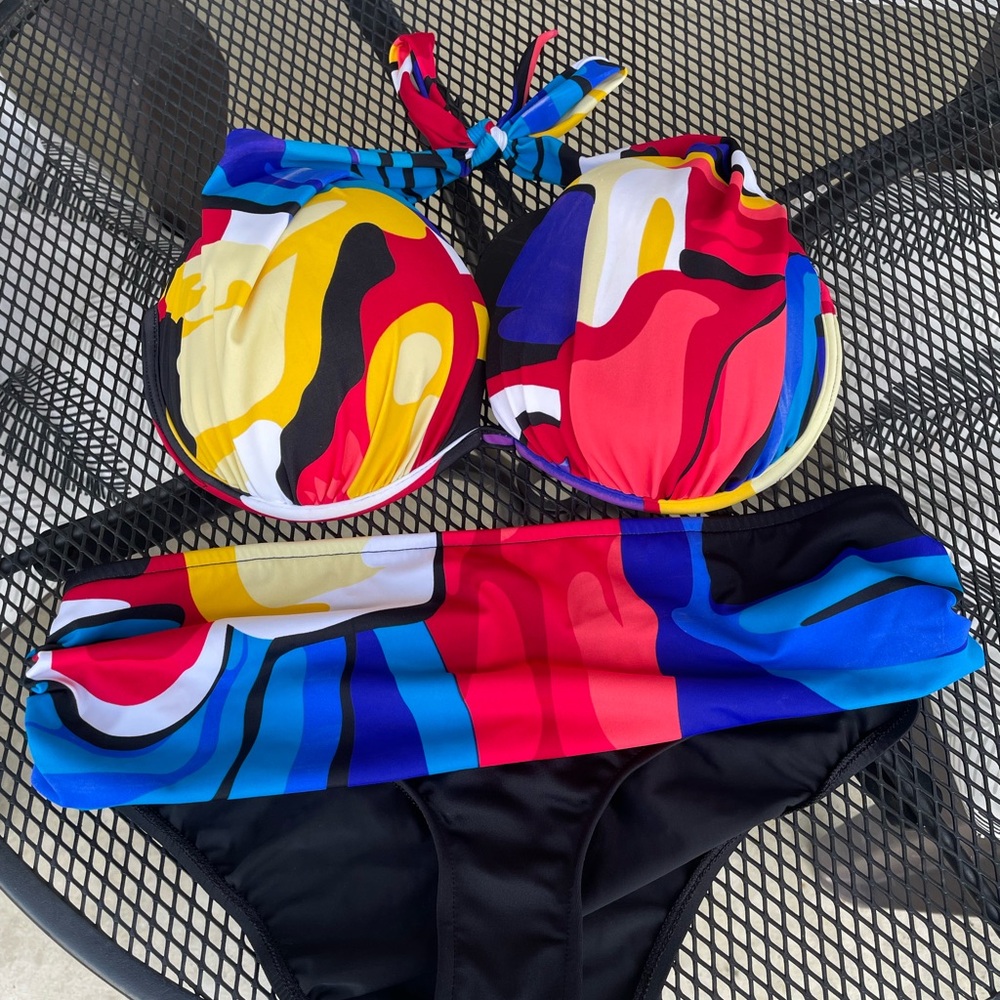 VENUS Colorful Abstract Bikini Set